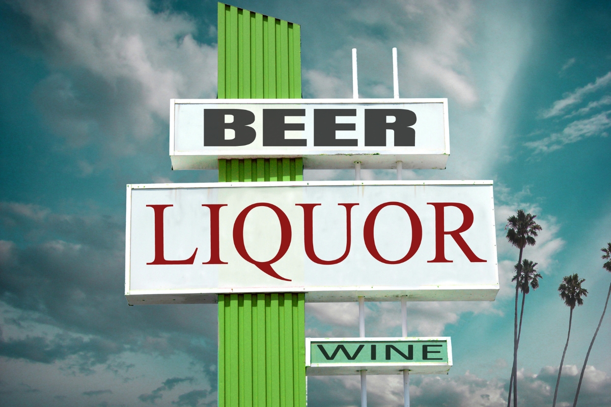 beer-liquor-and-wine-sign
