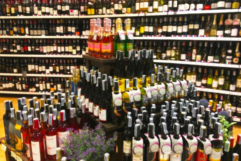 wine-aisle-in-a-liquor-store